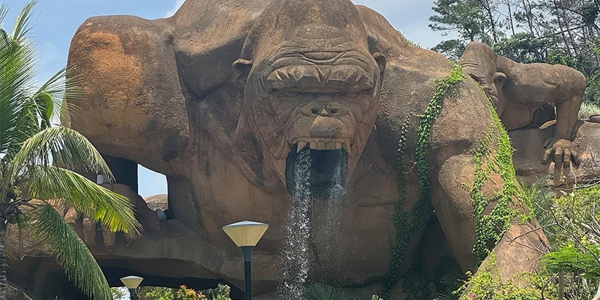 Der King-Kong-Wasserfall nahe der Halong-Bucht