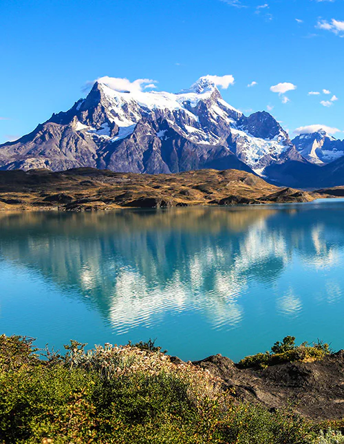 Ausblicke auf die Berge und Seen im Nationalpark Torres del Paine, Chile