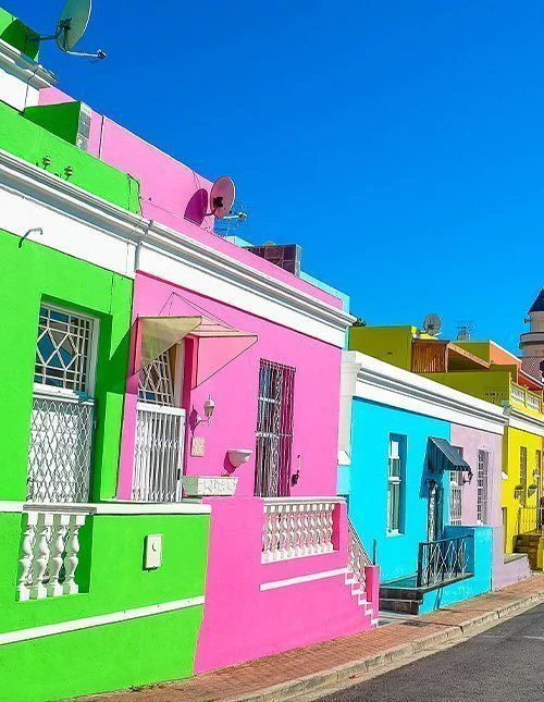 Farbenfrohe Gebäude in Cape Town