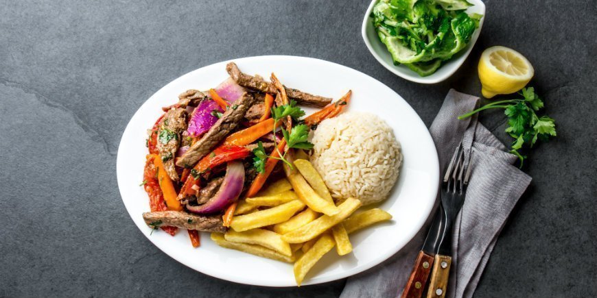 Lomo saltado