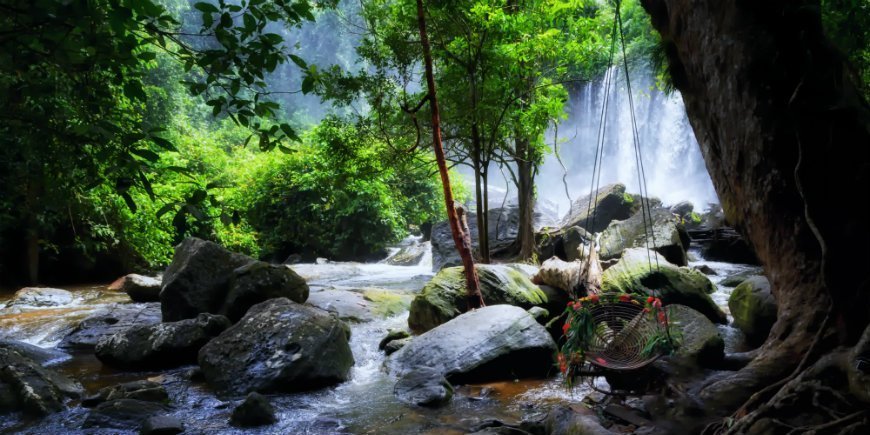 Wasserfall am Berg Phnom Kulen