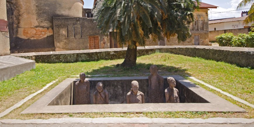 Einzäunung des ehemaligen Sklavenmarktes in Stone Town, Sansibar