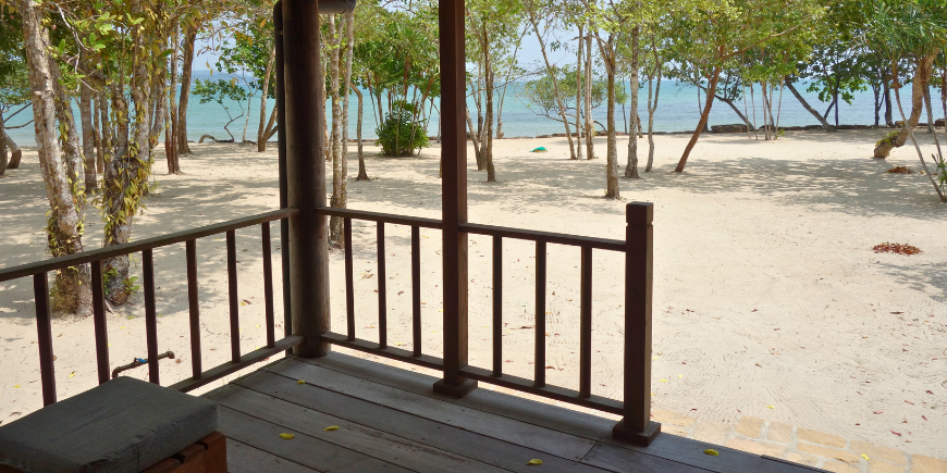 Aussicht von der Veranda der Strandvilla im Green Bay Resort, Phu Quoc