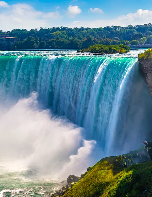 Kanadas Osten mit dem Zug: faszinierende Metropolen & Niagarafälle