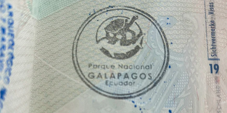 Stempel im Reisepass auf den Galápagos-Inseln
