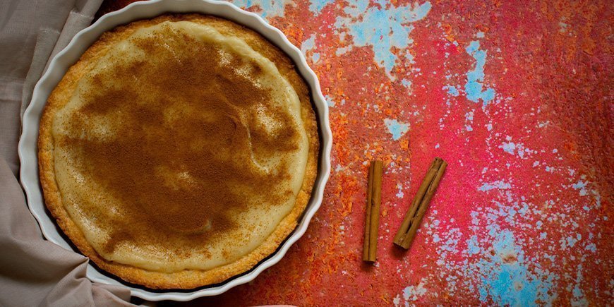 Hausgemachter südafrikanischer Kuchen - Melktert