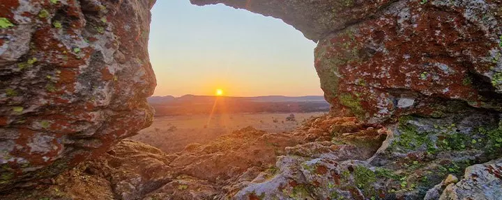 Sonnenuntergang im Isalo-Nationalpark in Madagaskar